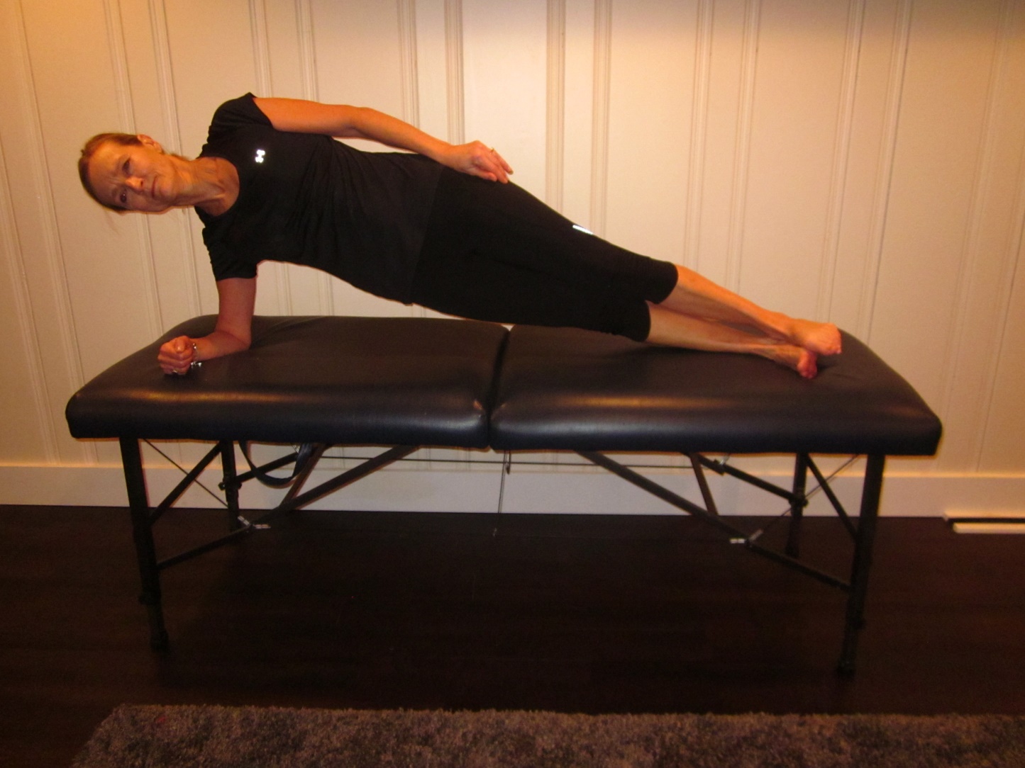Core Side plank.jpeg