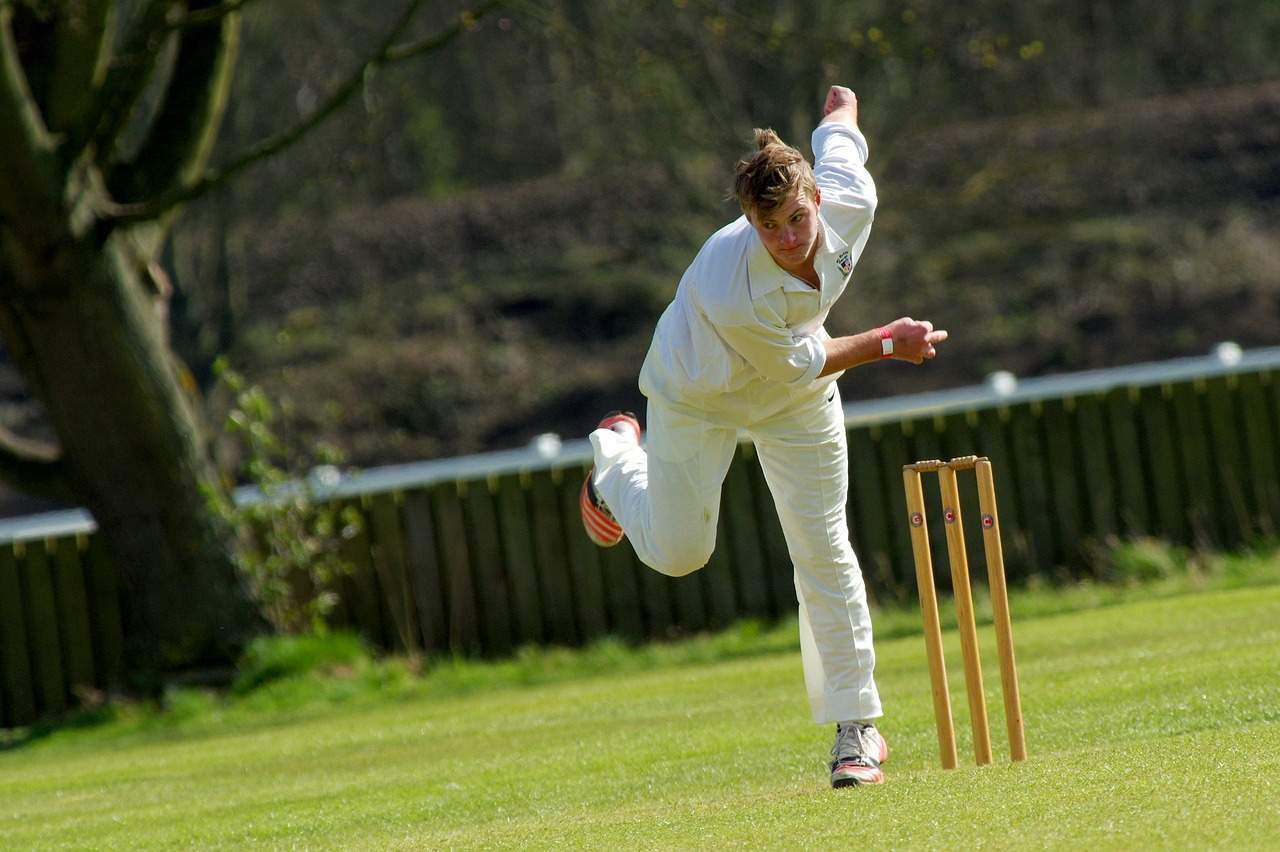 Figure 1: A fast bowler during the delivery phase.