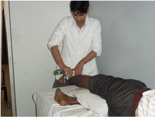 File:Measurement of Hip Abduction strength with dynamometer.png