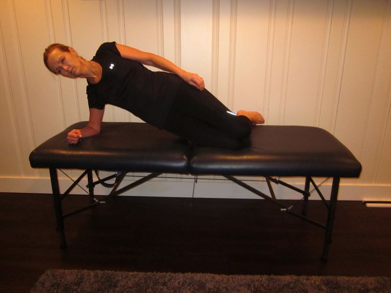 File:Core Side plank on knees.jpeg