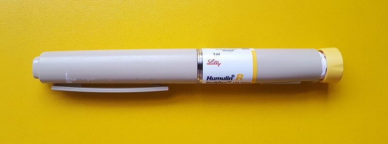 File:Human insulin 100 IU-1ml pen yellow background.jpeg